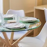 Charming Tropical Saudade 아파트 포르투